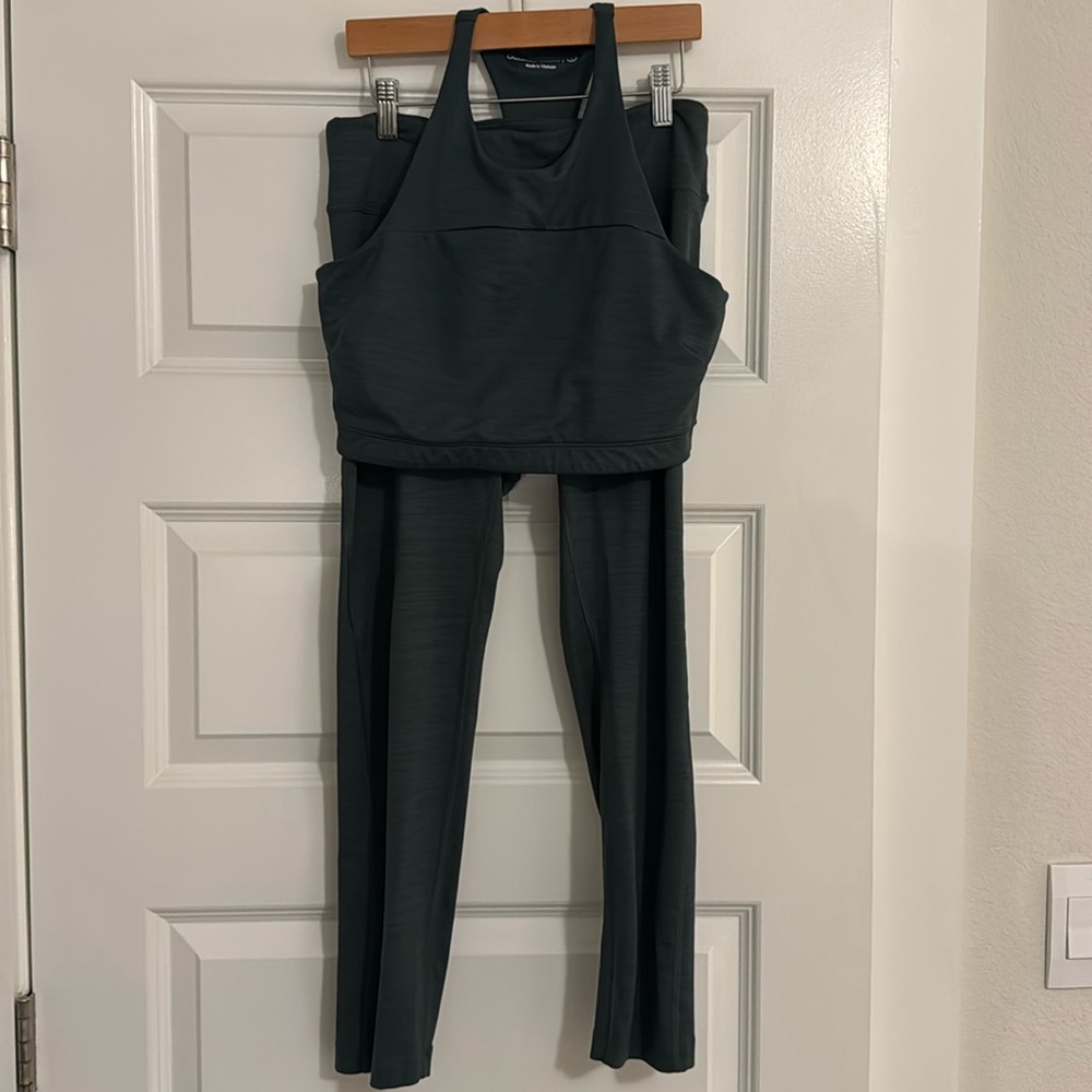 Outdoor Voices dark green matching set